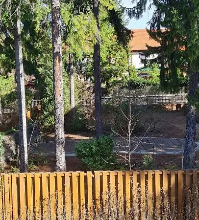 Homestay Dolgozoi Szallas, Munkasszallas *